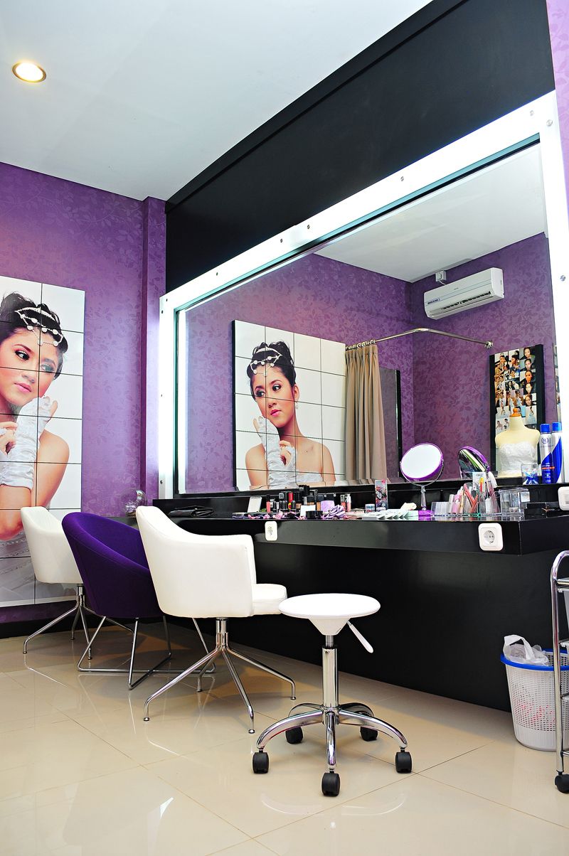 How To Start A Makeup Studio Business? - Bello Models Academy